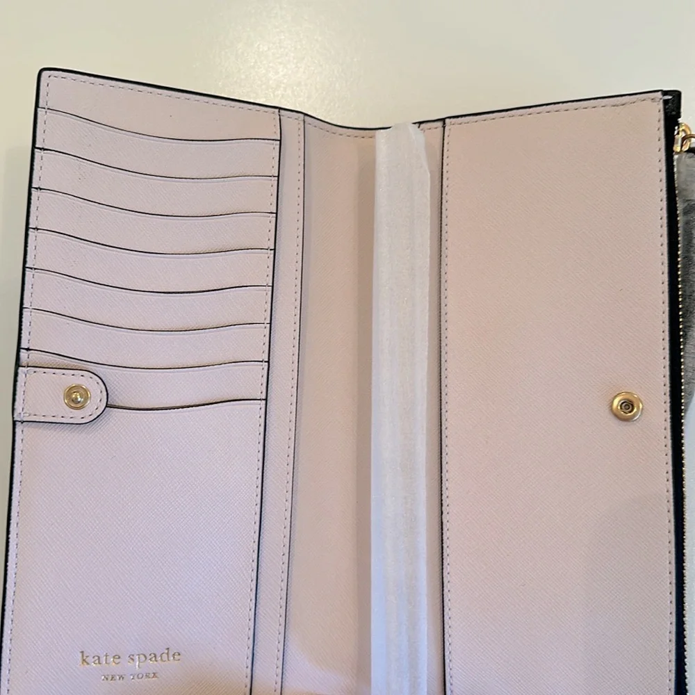 New Kate Spade Leather Black Wristlet Clutch.